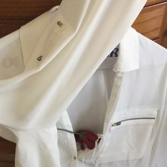 White button down top - Picture 5 of 5